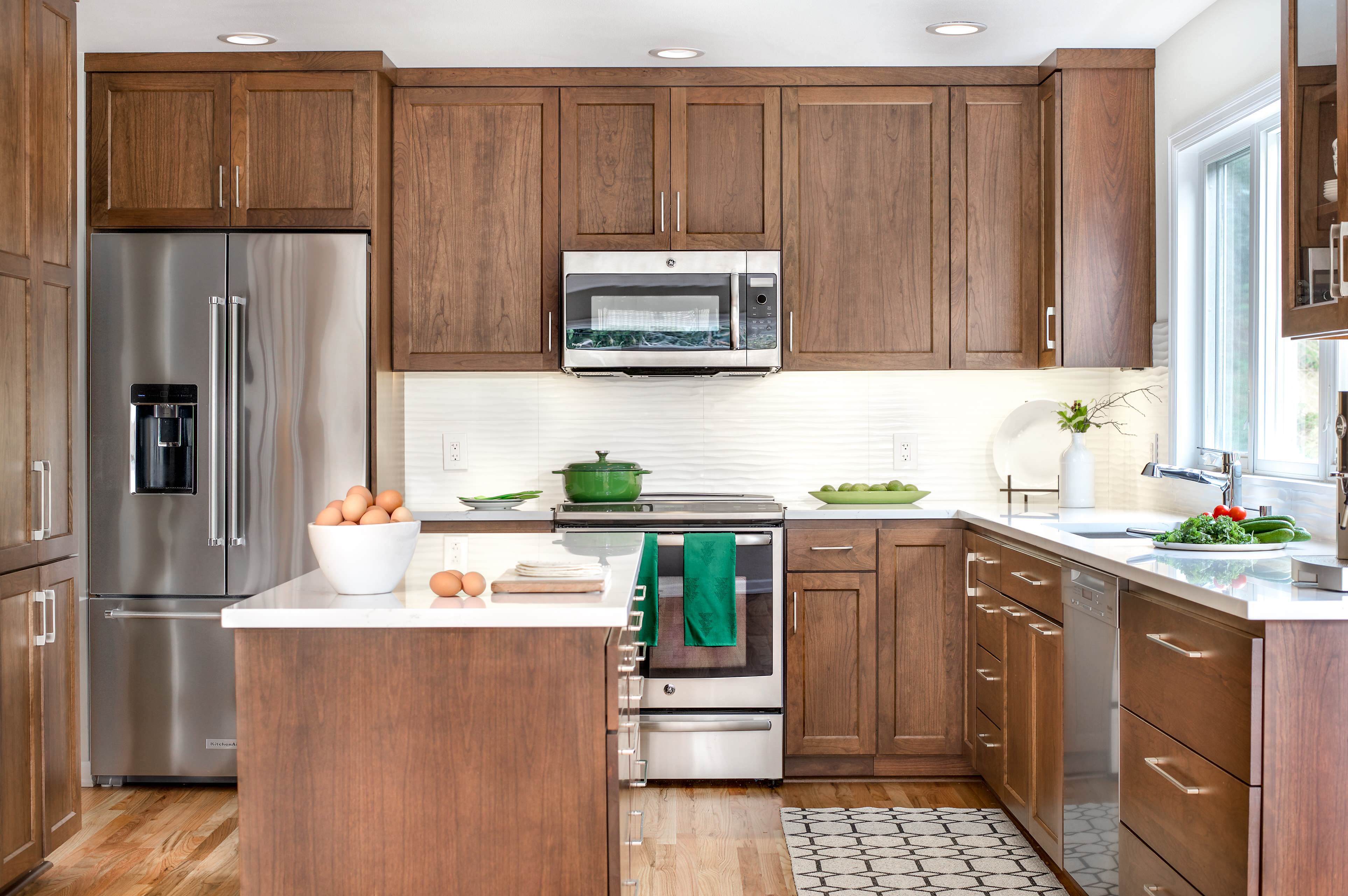CABINET & KITCHEN ACCESSORIES