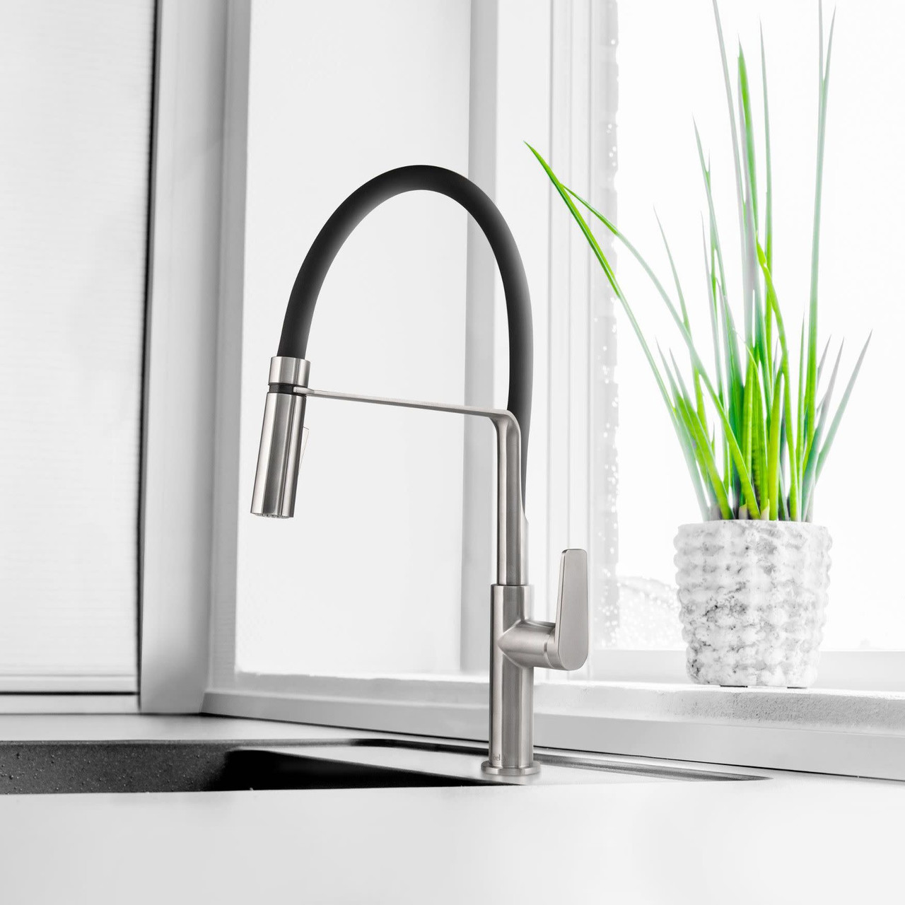KITCHEN FAUCET